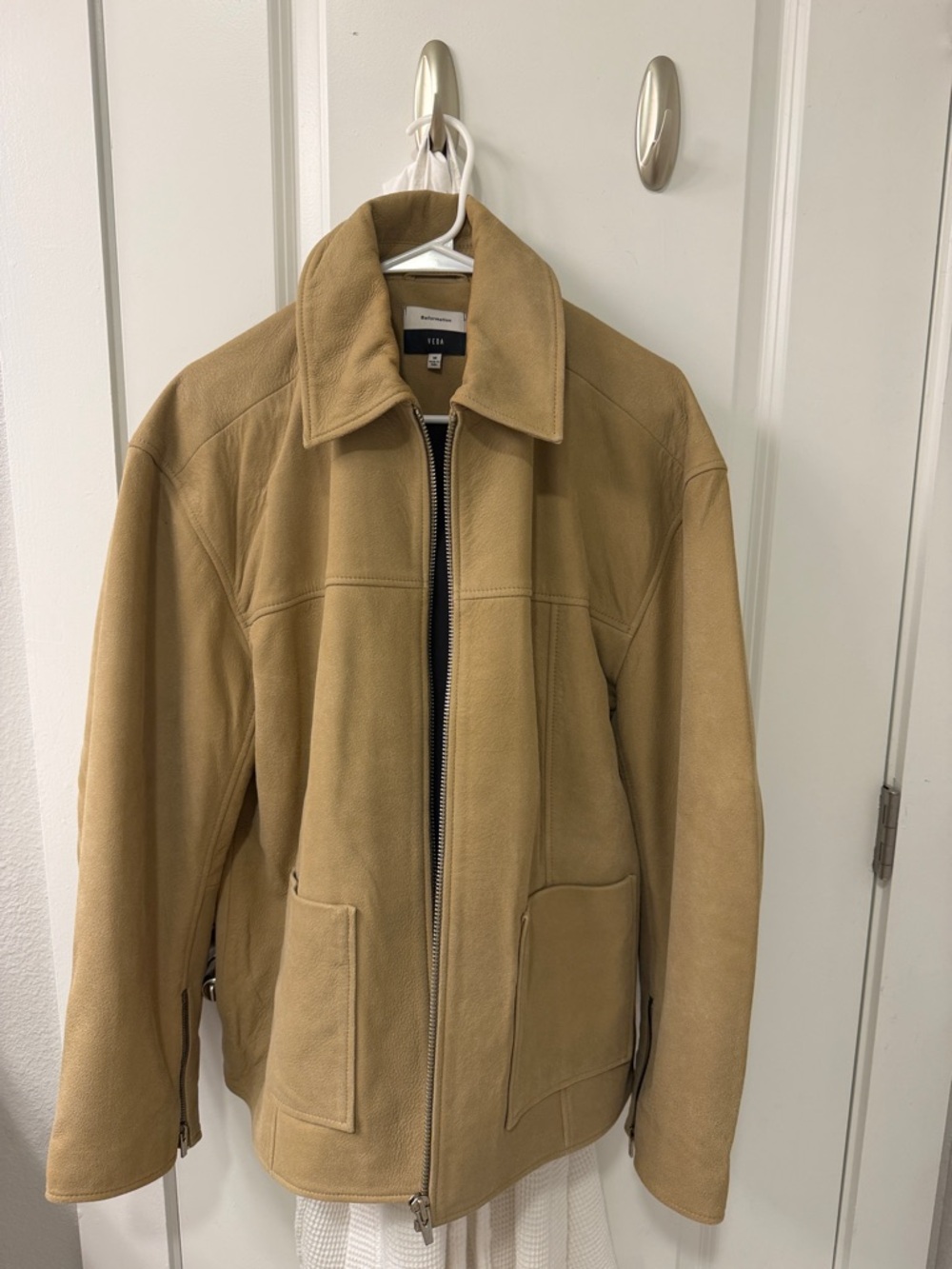 Reformation- Veda Bennett Oversized Leather Bomber - Picture 4 of 4